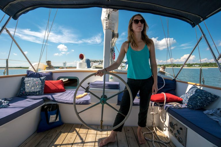 Travel Continuously as a Sailboat Captain, Here’s How.